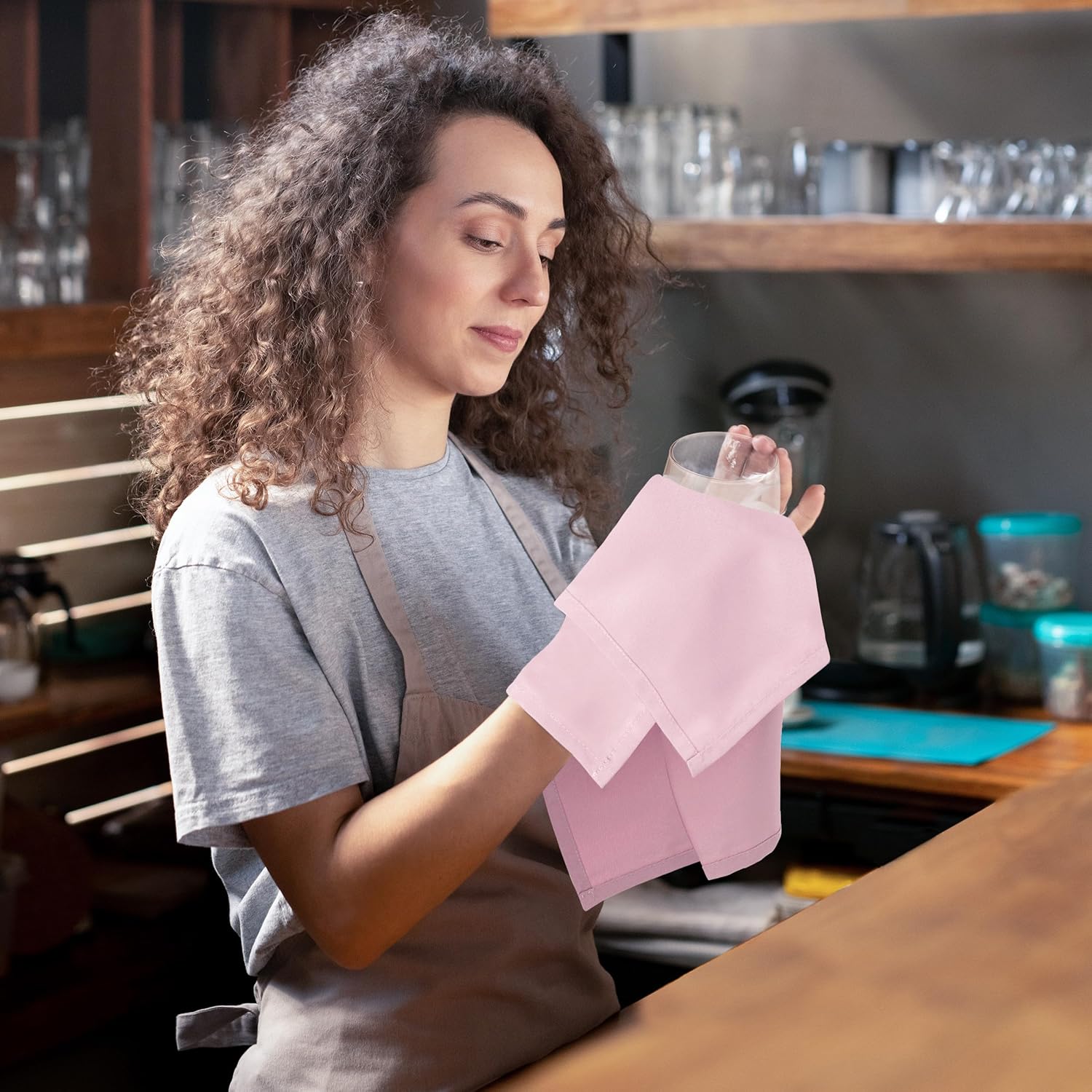 6 Pack Cloth Napkins 18x18 Inches, 100% Polyester Hemmed Edges, Washable and Reusable Ideal for Parties, Weddings and Dinners