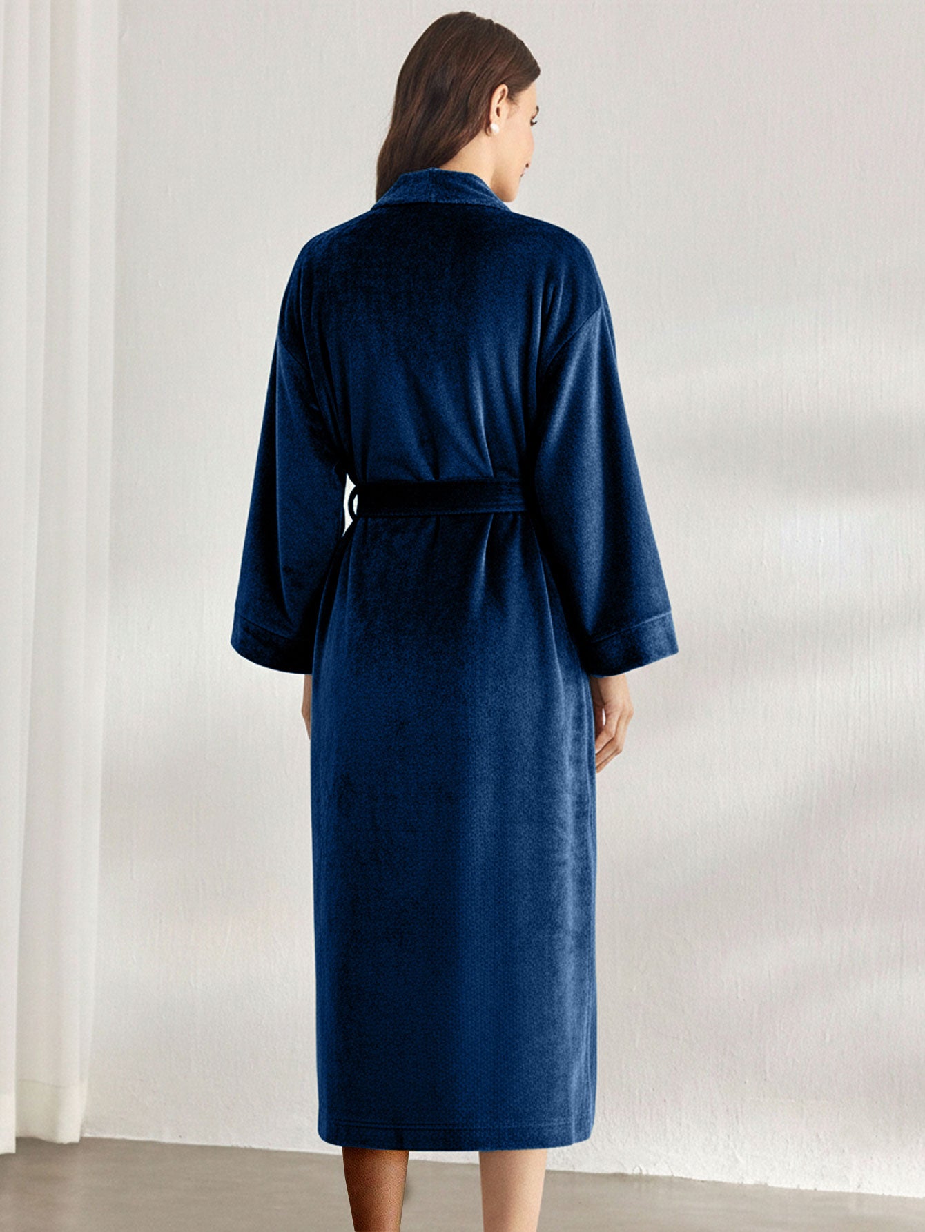 Premium Women's Plush Long Bathrobe - Soft Warm Fleece Robe with Shawl Collar for Spa & Home